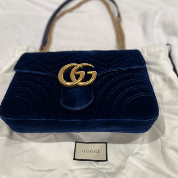 100% authentic Gucci blue velvet medium GG Marmont Matelasse bag. Dust bag & box - Picture 2 of 5